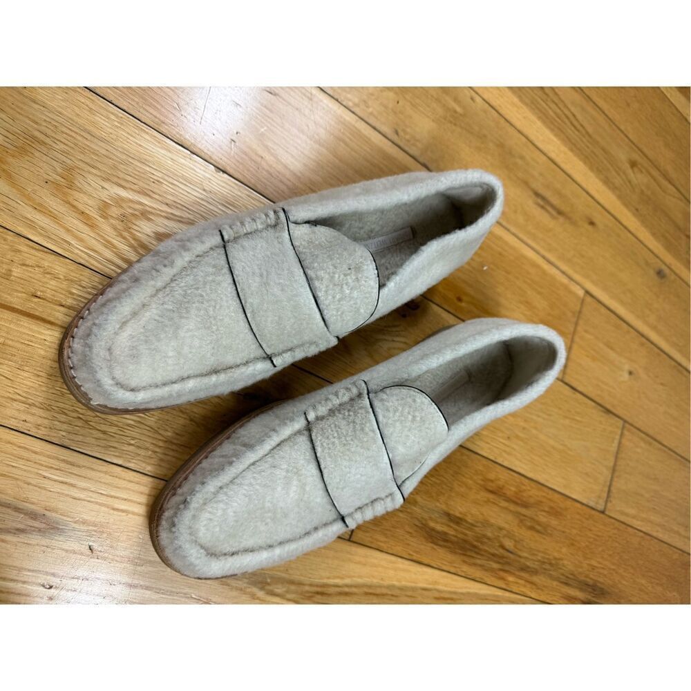 Stuart Weitzman Womens Tan Fur Mary Jane Shoes Size 7.5